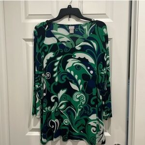 Chico's Green and White Graphic 3/4 Sleeve Tunic